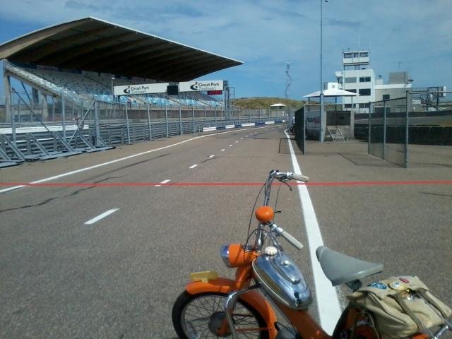 tomos zandvoort.jpg